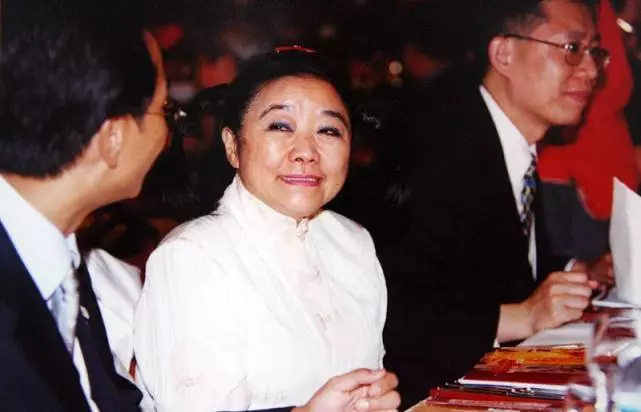 龚如心|亚洲女首富龚如心去世时，留下800亿没人继承，最终上交国家么？