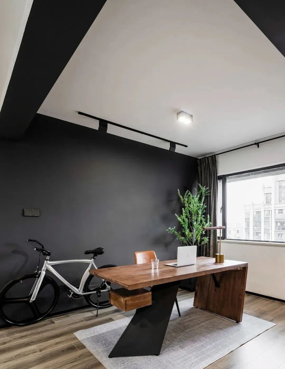 越来越多人居家办公,家里这样规划出一个办公区,比书房更省地!