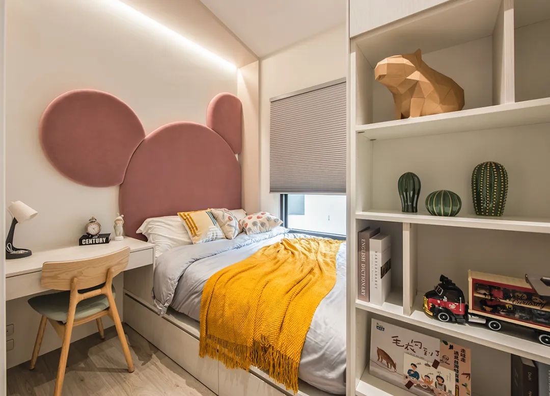 小户型的高光时刻,低彩度的空间,50㎡两居室,透出雅致和清新