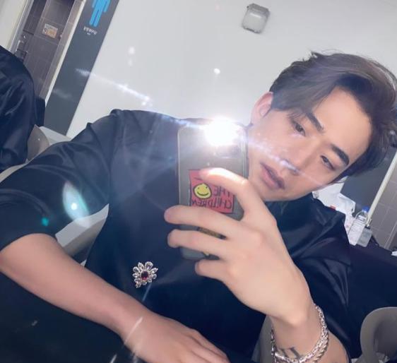 宋智雅|《单身》成员售后盘点!宋智雅幼时照曝光、金贤中车炫承复合?