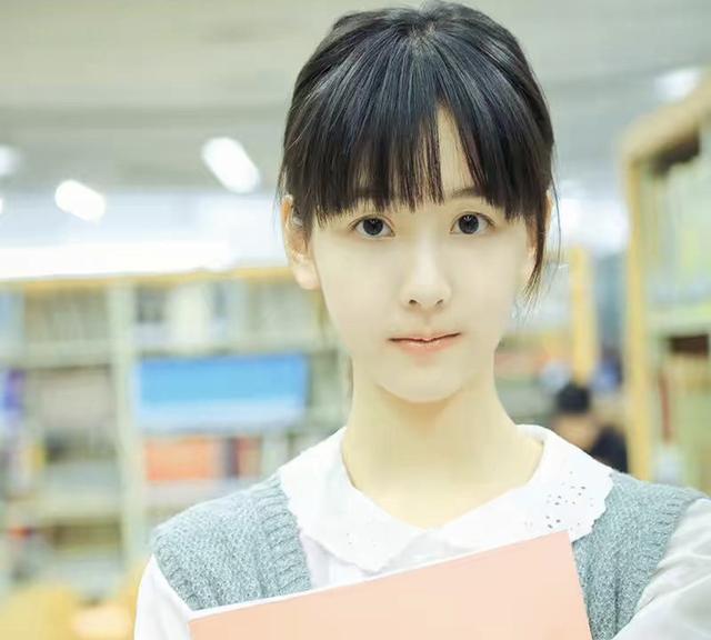 董洁|“花期太短”的10位女星，当初惊为天人，再见毫无灵气，沦为路人