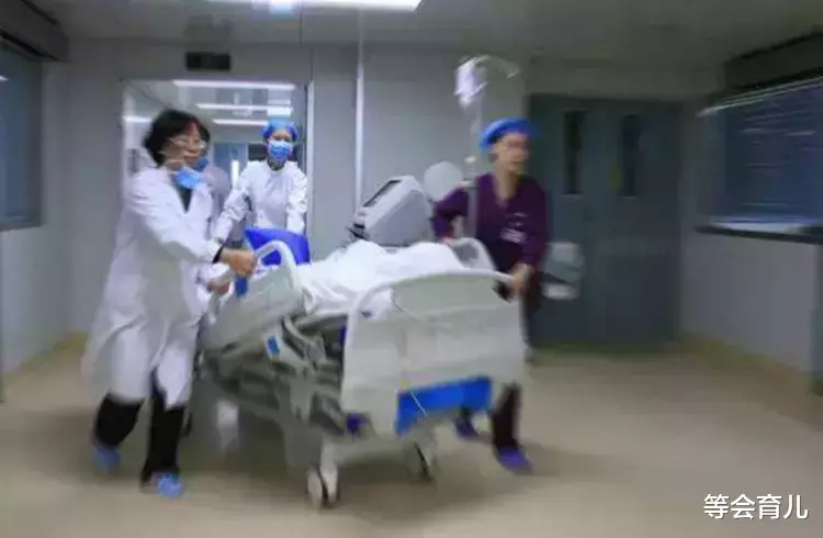 青岛男子将偷车贼踹倒致其死亡,家属向车主索赔112万,法院判了