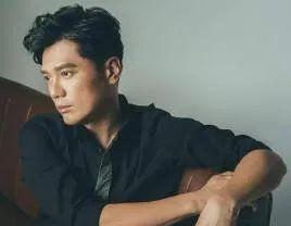 邱淑贞|长相极其相似的8对港星，蔡少芬邱淑贞撞脸，张可颐袁洁莹神似