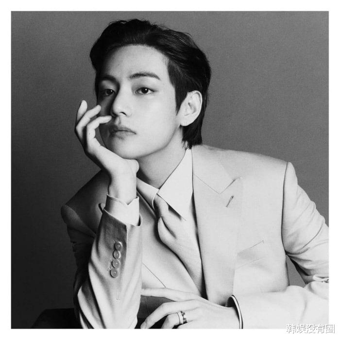 金泰亨|与Jennie恋爱说后，防弹少年团金泰亨首次晒照，理由是？