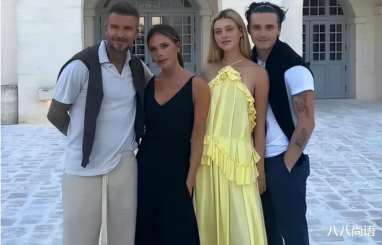 维多利亚·贝克汉姆|准婆婆贝嫂近照，穿吊带裙为大儿子准备婚礼，好身材不输名媛儿媳