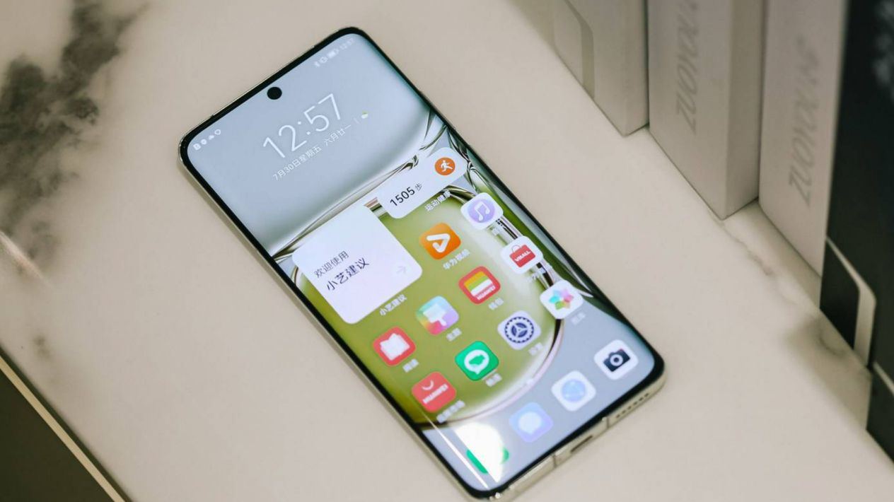 华为|余承东没有说谎！华为两款新机曝光，继续冲击中高端市场