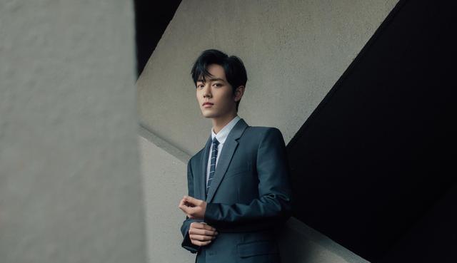 肖战|“恋情”该澄清还是承认？9位大V的迷之操作，肖战被拿来挡灾