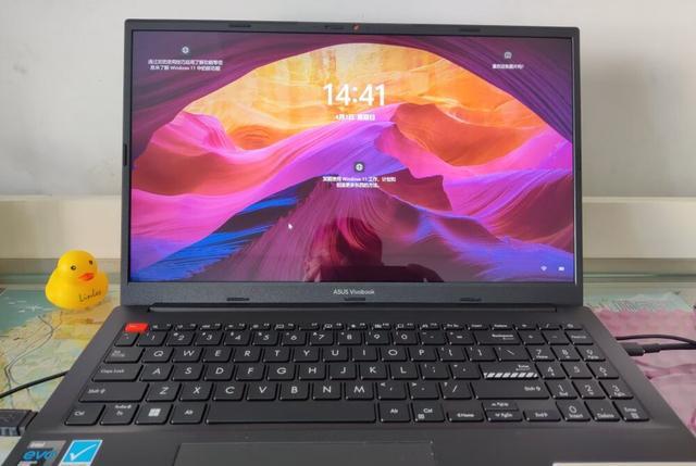 OLED|华硕无双大屏轻薄本，英特尔Evo平台认证，OLED高刷专业屏幕