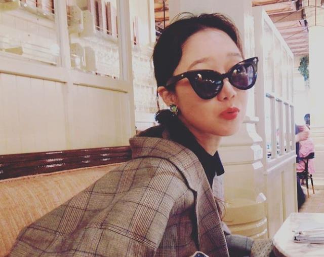 孔晓振|一起庆生旅游、看演唱会传情：孔晓振与男友秘恋两年早就有迹可循