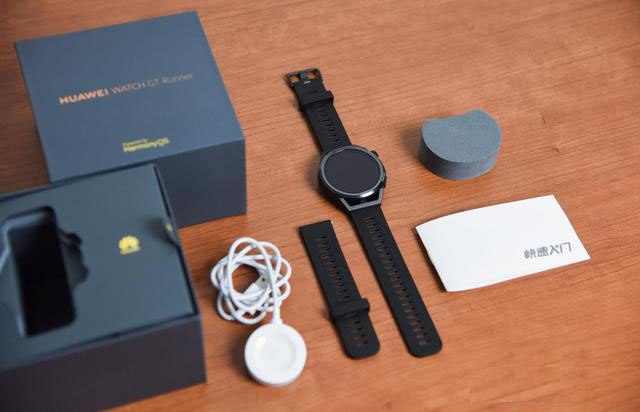watchgt|华为WATCH GT Runner简评 能打电话也是腕上跑步教练 NFC更便捷
