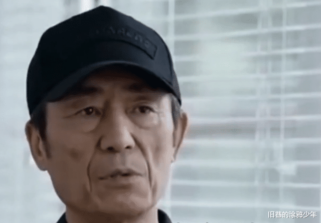 张艺谋|记者爆料：张艺谋虽然身价上亿，但是他的亲哥还在农村靠修车为生