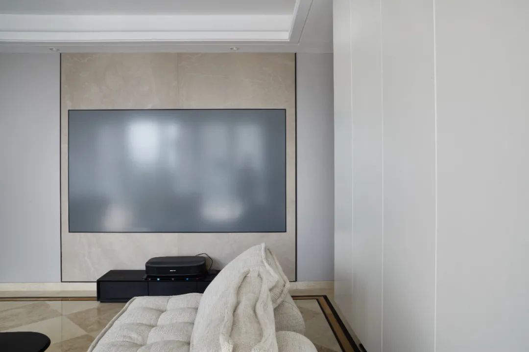 储物不足?配色老气?127㎡三居改造,摆脱千篇一律!