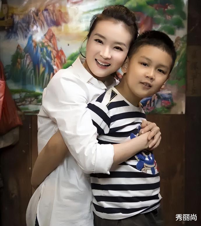 董洁|有种整容叫明星结婚！婚前纯真灵动、婚后沧桑疲惫，个个一言难尽