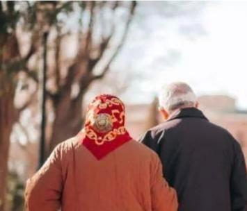 |人到晚年，病倒了，才知道年轻时要做好这3件事