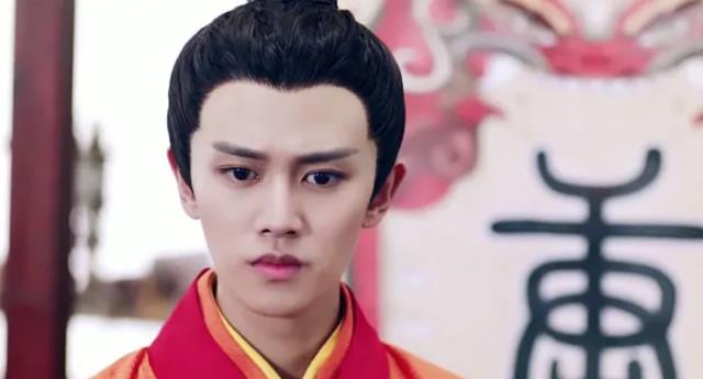 请君|《请君》任嘉伦但凡“拉垮”一些，都可能压不住“绝色男配”！