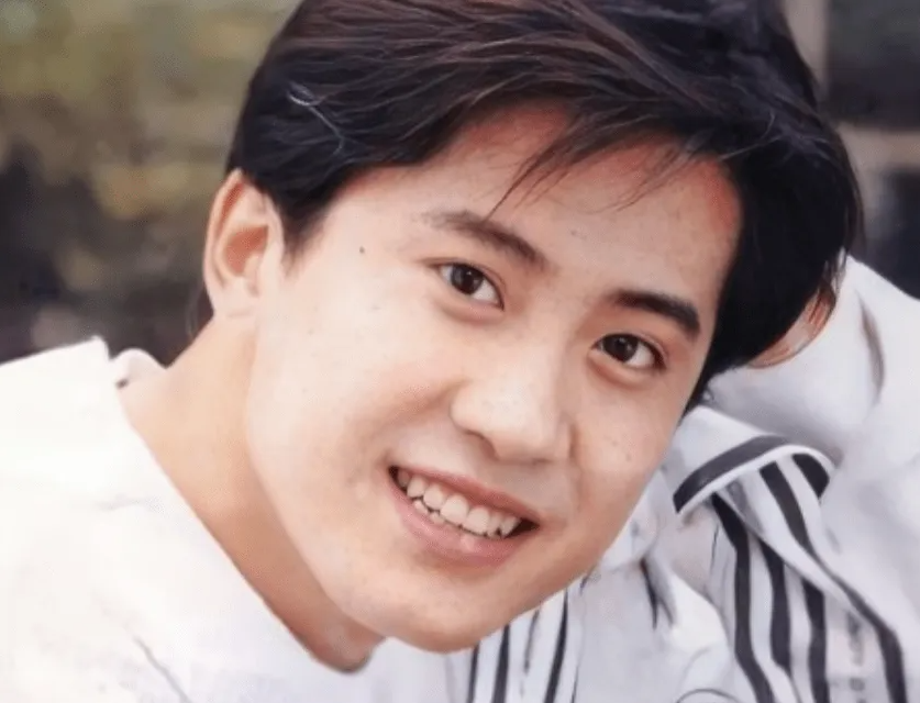 克里斯多夫·甘斯|毛宁不听父母劝阻从体育老师变歌手，昏迷醒来歌坛已经没有他的位置