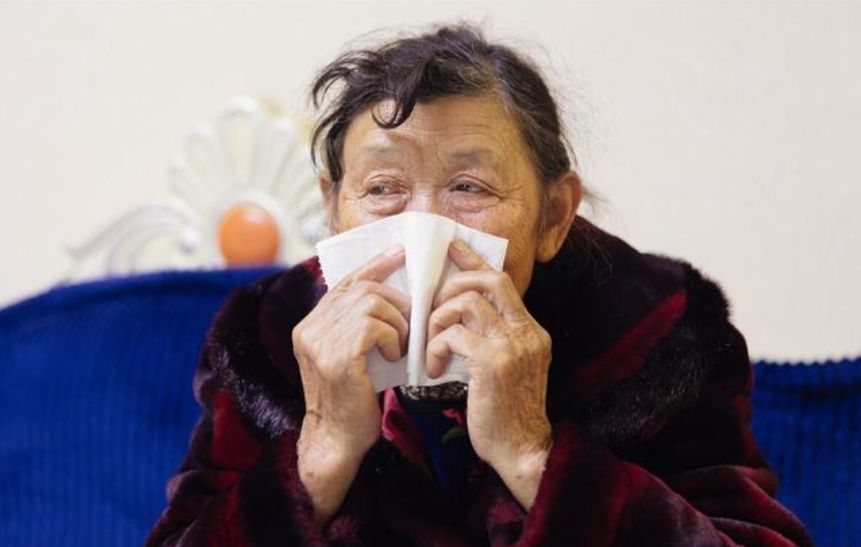儿媳要二胎,58岁婆婆拒绝带娃,包3万元红包被怼:太少