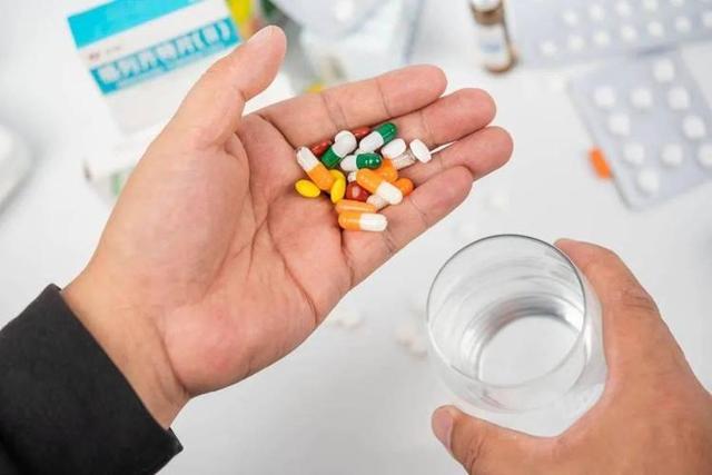 李时珍|高血压者:若有“1麻1疼1红”,遗憾告知你,或是脑梗找上门