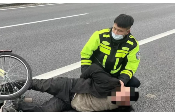 四川宜宾,一名22岁的男子因女友不同意嫁给自己,遂残忍杀害女友