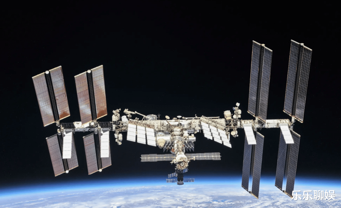 国际空间站发现在宇宙空间存活一年的细菌!但是全身都长了“疣”