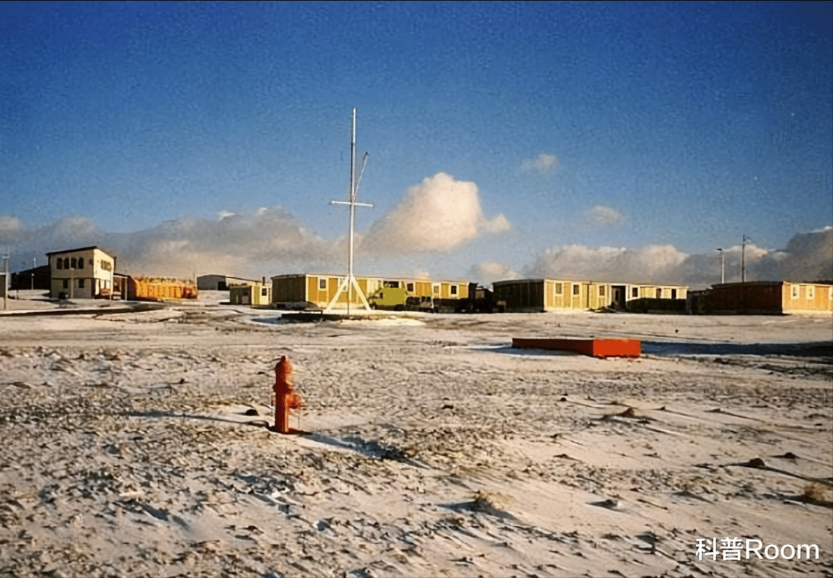 海象|最孤独的岛屿,方圆3000公里都看不见人影,岛上仅有100人!