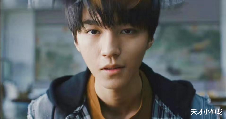 王俊凯|“重生系列”强势回归，王俊凯演技获央媒支持，为何遭网友吐槽？