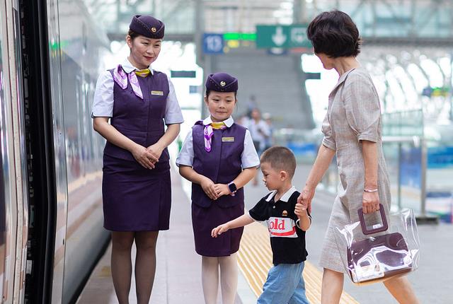 招聘|铁路单位秋季招聘,五险一金是标配,派遣人员跟正式员工同酬