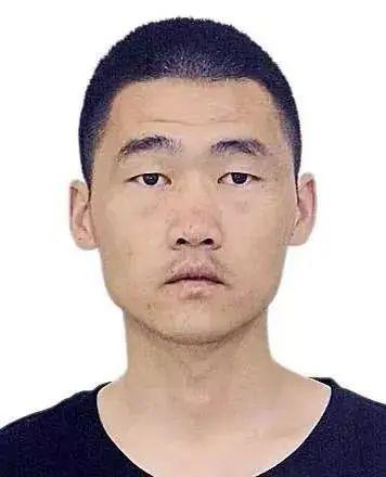 嫌疑人照片公布,警方悬赏通缉,平顶山发生一起重大刑事案件!