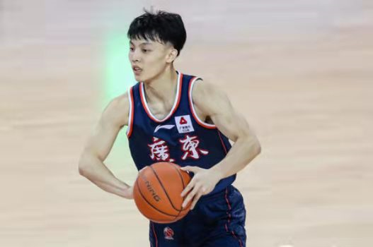 徐杰|杜锋负责领进门，徐悲鸿的话才是徐杰小身体冲击大梦想的关键