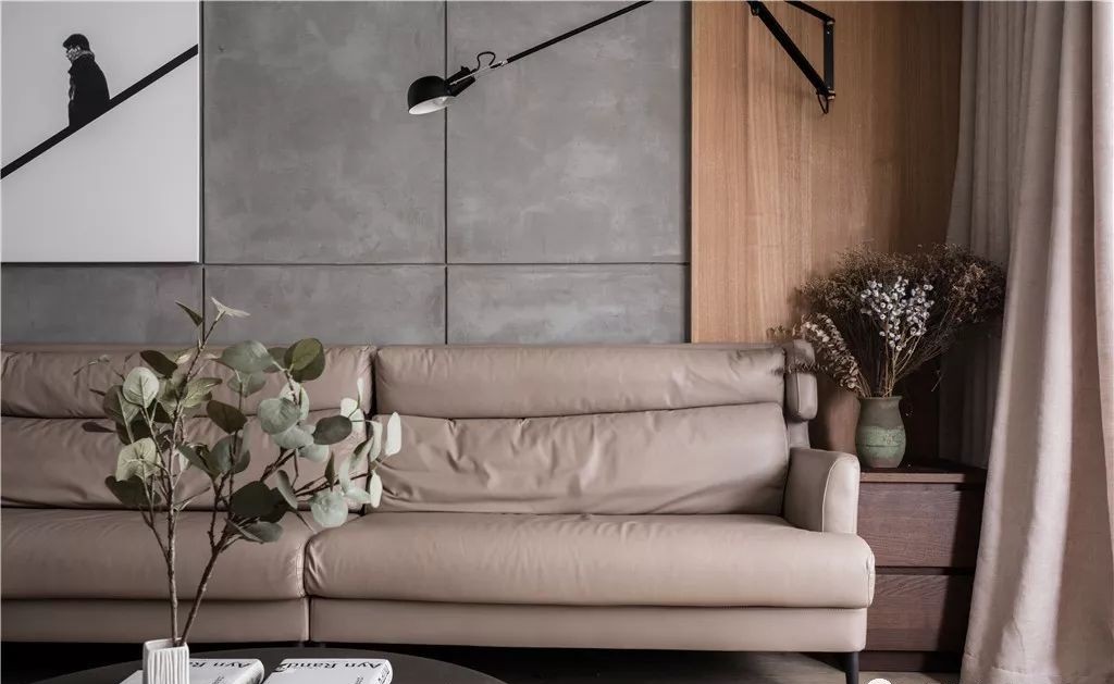 140㎡三房改四房，水泥灰+木色，展现“侘（chà）寂”之美