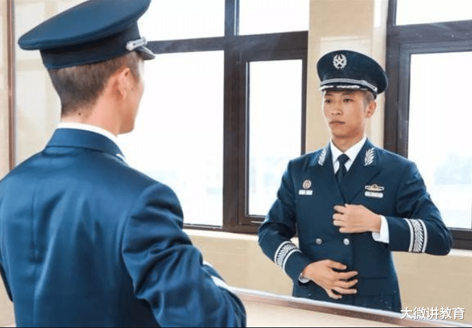 文职|“海军文职”公开招聘，应届生工资6000元起步，转正待遇令人羡慕