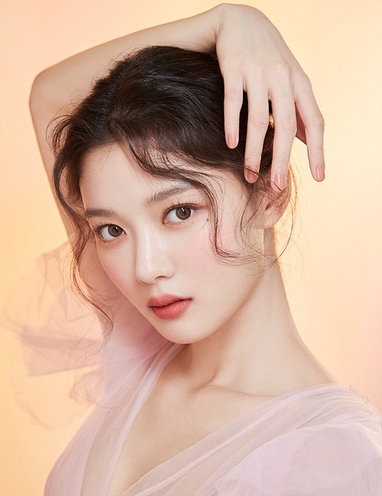 金裕贞 “天真、可爱、时尚、迷人”金裕贞，八色视觉（画报）