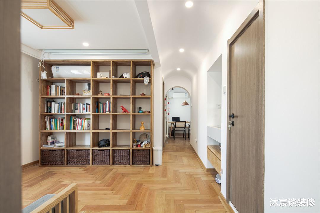 这么奇葩的户型,拿来当婚房,装修成这样还真是长见识了