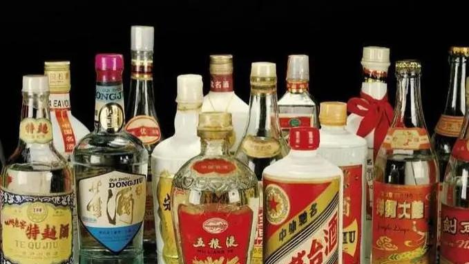满街吆喝“回收名酒”的人，到底打着怎样的算盘？行家：可别被骗