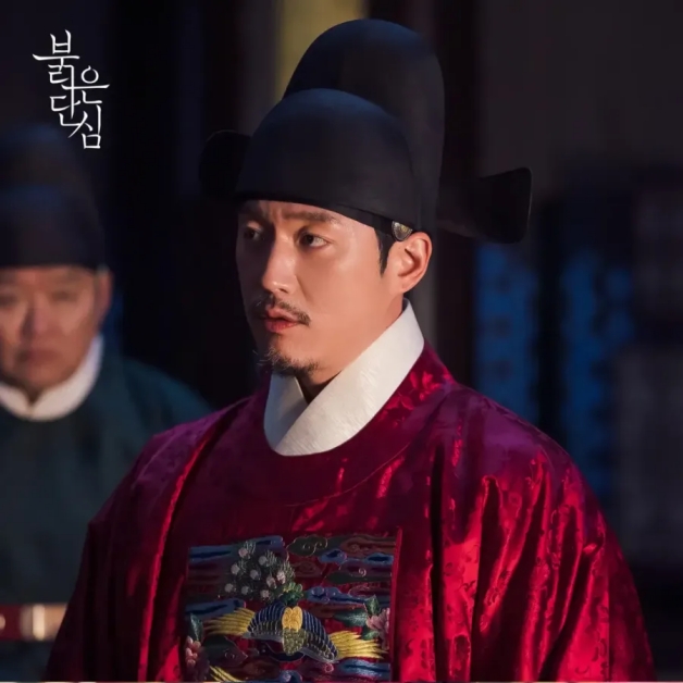 张赫|韩剧《红丹心》张赫剧中大耍心机,戏外其实是「老婆迷」,一周不见就想哭?