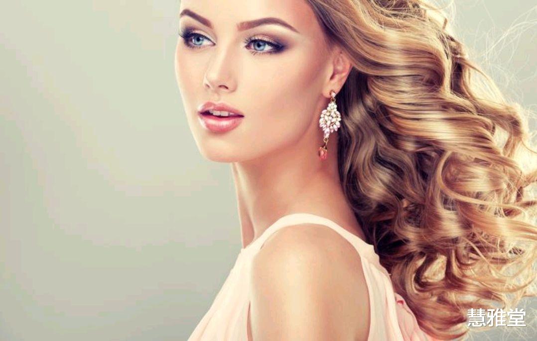 银耳|女性吃不对,或许老得快,建议日常少吃3种食物,多吃4种美食