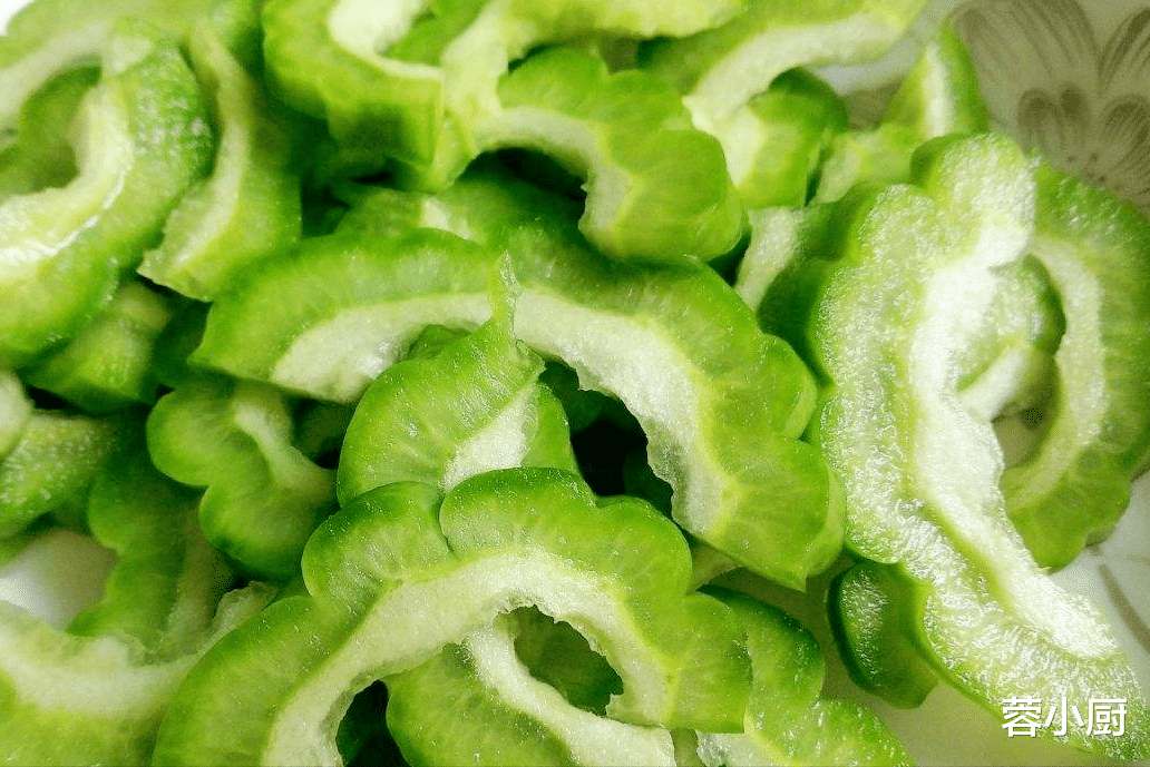 天热饮食有讲究!记得“6多吃2不吃”,健脾胃助消化,早懂早受益