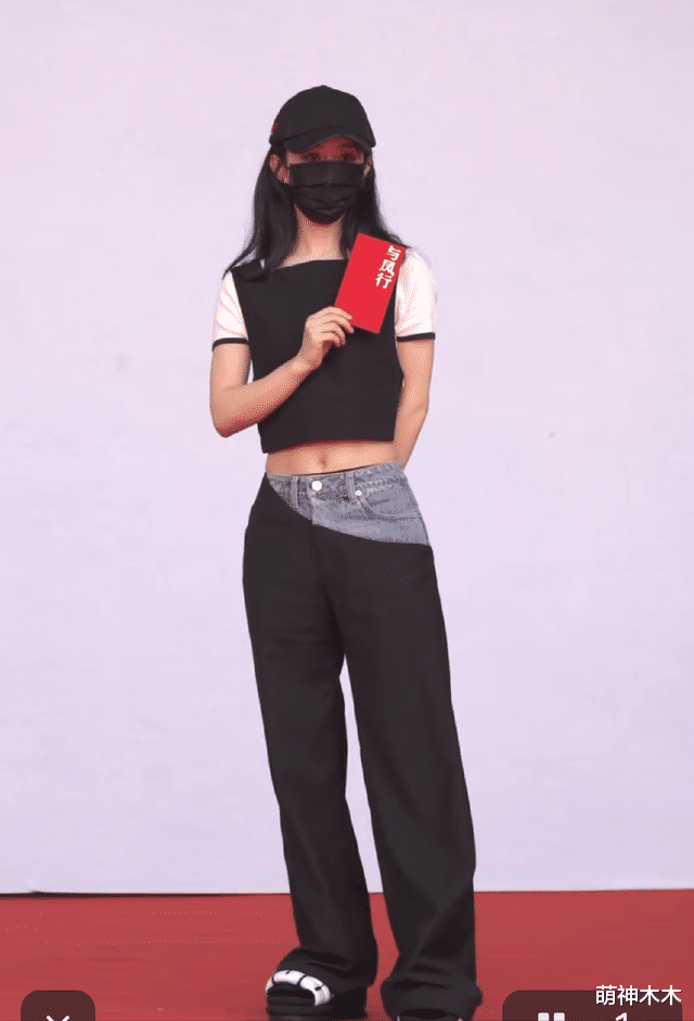 赵丽颖|《与凤行》开机照来了!赵丽颖马甲线抢镜,星月CP时隔五年再同框