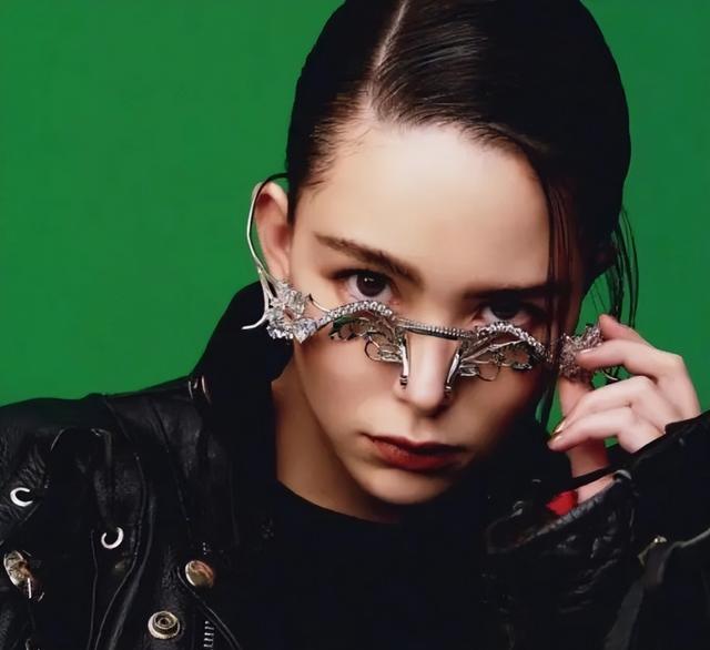 昆凌|预产期将至,有媒体爆出,昆凌当初怀第三胎是个意外