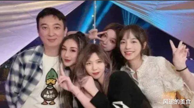 郭德纲|?郭德纲的小儿子，引发热议！