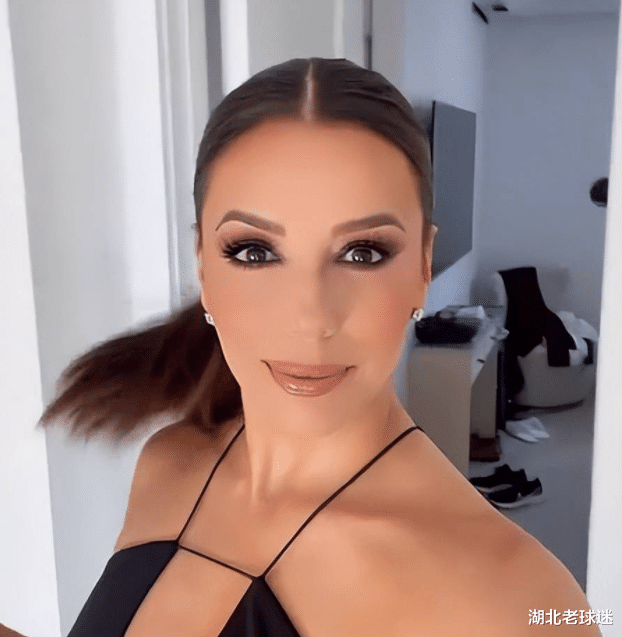 伊娃|小贝儿子大婚，伊娃抢戏！NBA巨星前妻美艳动人，比维多利亚养眼