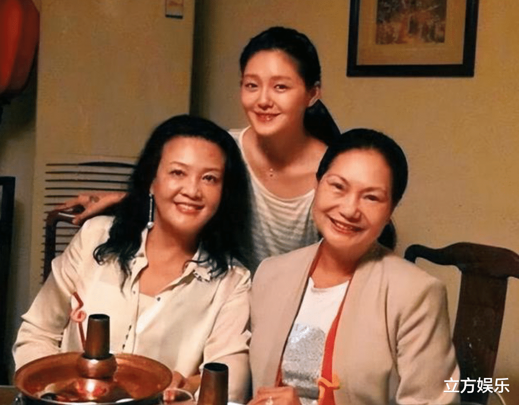 大S|大S晒所谓购房证据,嘲讽张兰连尊称都无,汪小菲戳穿其谎话连篇