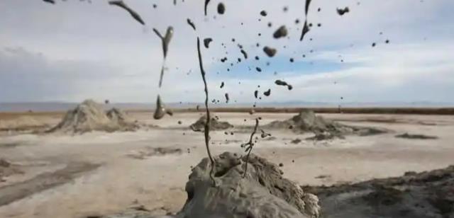 会移动的灾难,泥火山正在以蜗牛的速度,向人类世界“进攻”