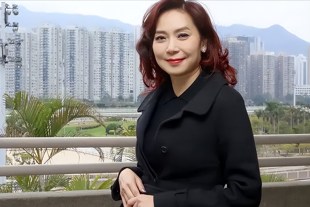 邝美云|富婆邝美云回内地,被千万粉网红Cici请吃大餐,两人相识于10年前