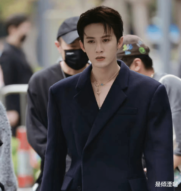 很想很想你|周也黑裙好贵气！檀健次像漫画男主，开始期待《很想很想你》了！