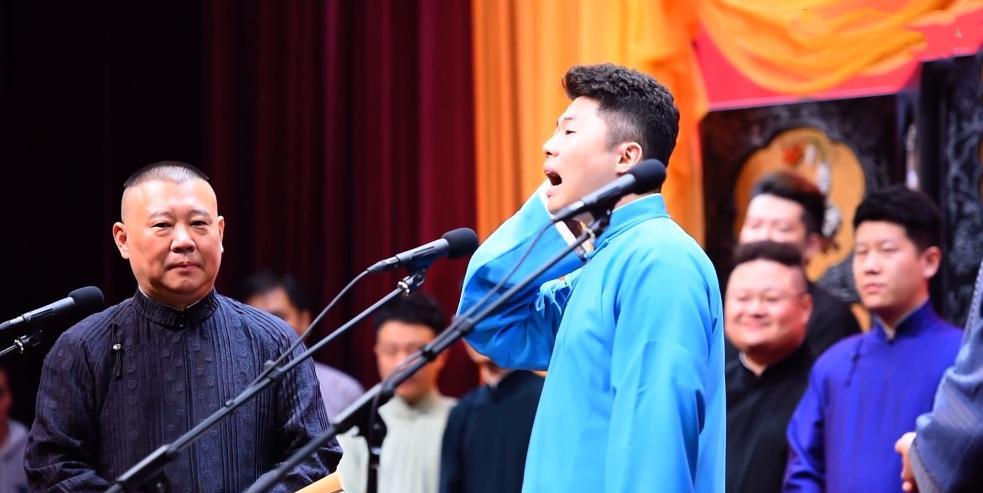 周九良|德云社周九良迎来28岁生日，却被网友调侃，长相与年龄不符