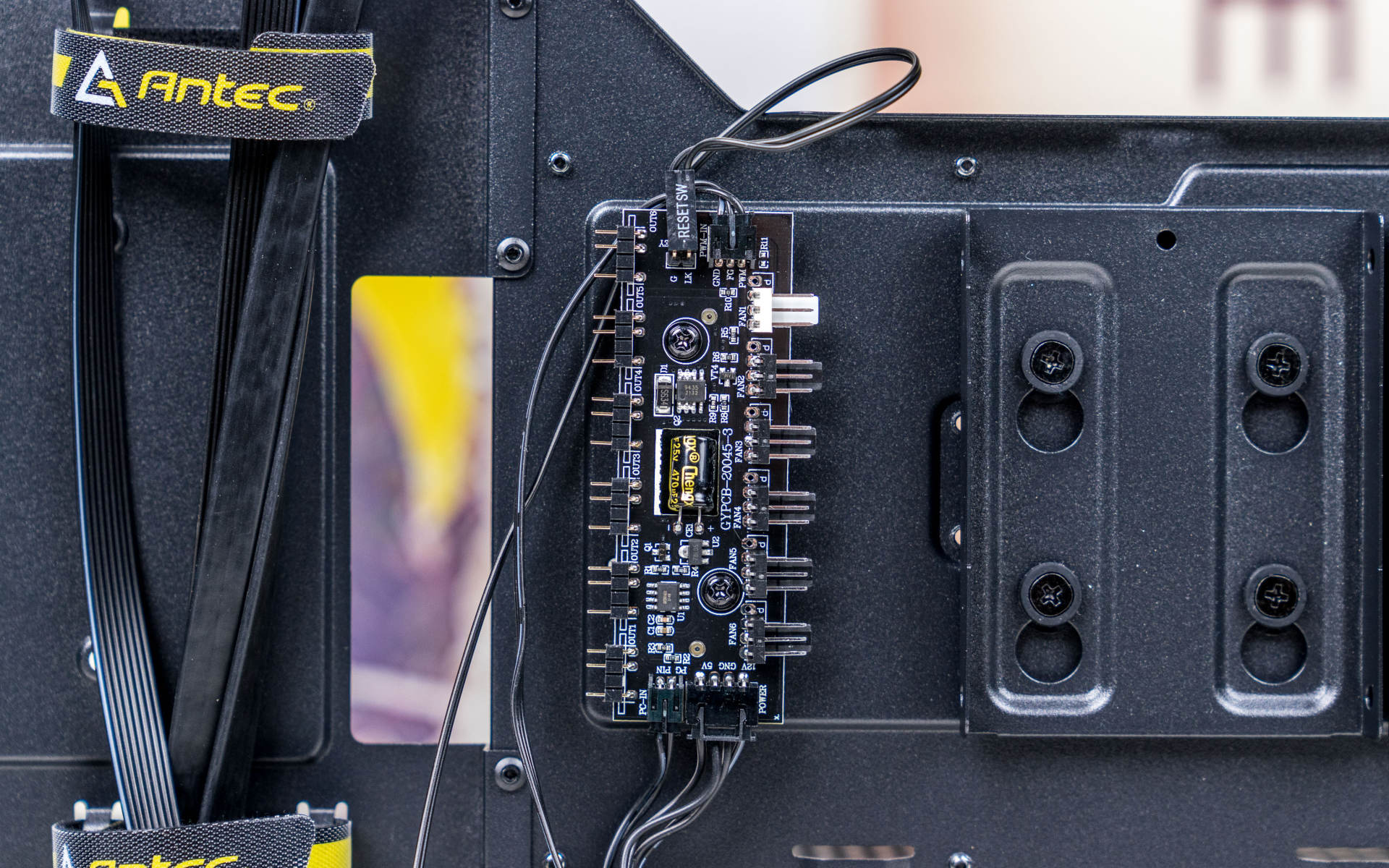 安钛克|散热优等生——安钛克DF 800Flux使用体验