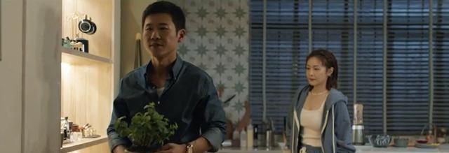 白百何|全勤妈妈，中年婚姻，白百何蒋欣这部新剧，拍出多少职场女性的痛