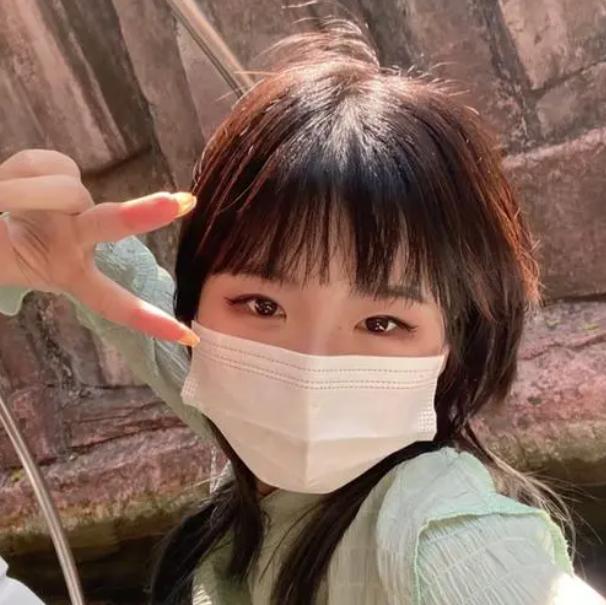 姐姐|孙卓与买家姐姐旧照曝光，卓卓眼神无光状态差，亲姐和养姐反差大