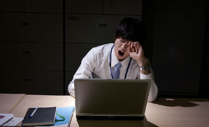 职场故事|科睿教育:加班猝死为什么越来越年轻化